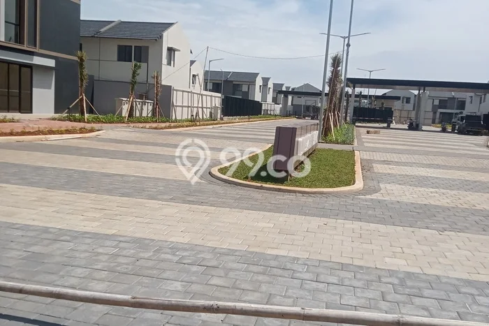 LOKASI STRATEGIS! Ruko di Legok, Luas 165m2m², Akses Utama LOKASI STRATEGIS! Ruko di Legok, Luas 165m2m², Akses Utama