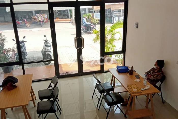 Unit Ruko Dijual di Curug Tangerang Luas Tanah 52m2, Luas Bangunan 65m2 Unit Ruko Dijual di Curug Tangerang Luas Tanah 52m2, Luas Bangunan 65m2