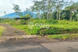 Lahan Kosong Dijual di Gunung Pati, Semarang, Luas 650m2 Area Strategis Lahan Kosong Dijual di Gunung Pati, Semarang, Luas 650m2 Area Strategis