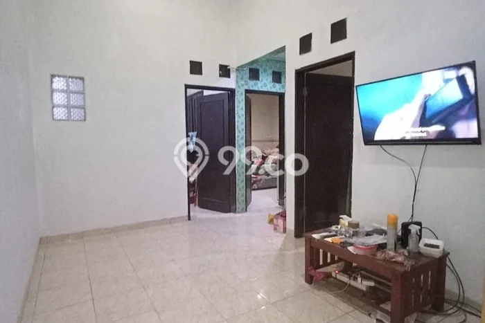 For Sale Hunian Rumah Terawat 4 Kamar di Graha Raya, Tangerang Selatan For Sale Hunian Rumah Terawat 4 Kamar di Graha Raya, Tangerang Selatan