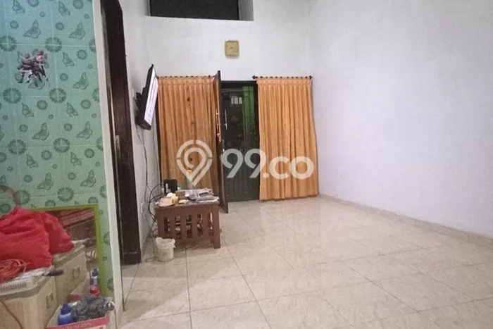 For Sale Hunian Rumah Terawat 4 Kamar di Graha Raya, Tangerang Selatan For Sale Hunian Rumah Terawat 4 Kamar di Graha Raya, Tangerang Selatan
