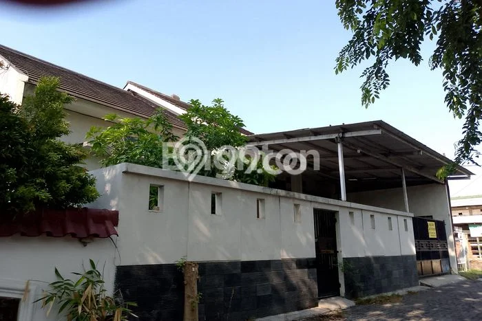 Rumah Mewah LB 250m2 Siap Huni Desain Elegan di Muktiharjo, Semarang Rumah Mewah LB 250m2 Siap Huni Desain Elegan di Muktiharjo, Semarang