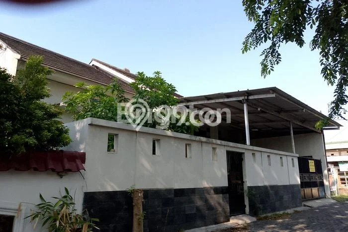 Rumah Mewah LB 250m2 Siap Huni Desain Elegan di Muktiharjo, Semarang Rumah Mewah LB 250m2 Siap Huni Desain Elegan di Muktiharjo, Semarang