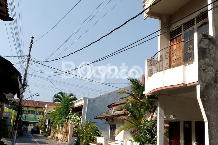 Siap Huni Rumah Minimalis & Modern LB 135m2 di Muktiharjo Siap Huni Rumah Minimalis & Modern LB 135m2 di Muktiharjo