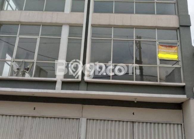 Ruko Bagus Dijual LB 175m2 Lokasi Strategis Semarang Area Cocok untuk Berbisnis Ruko Bagus Dijual LB 175m2 Lokasi Strategis Semarang Area Cocok untuk Berbisnis