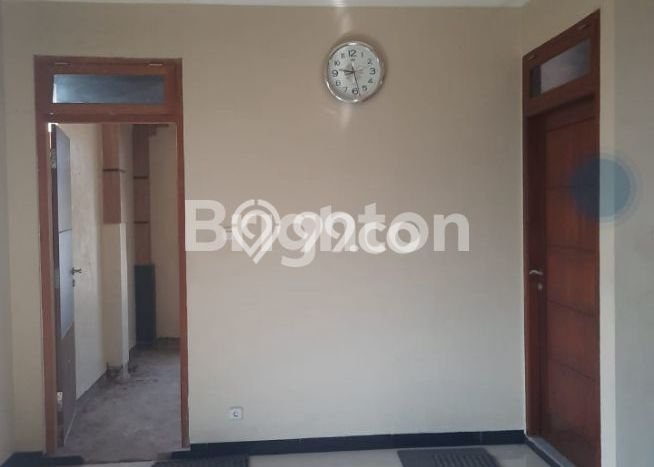 Dijual Cepat Rumah Favorit Siap Huni LB 231m2 di Pedurungan, Semarang Dijual Cepat Rumah Favorit Siap Huni LB 231m2 di Pedurungan, Semarang