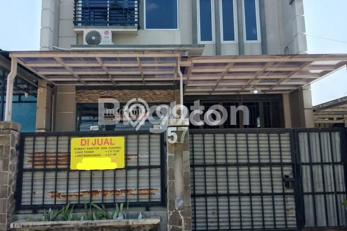 Dijual Cepat Rumah Favorit Siap Huni LB 231m2 di Pedurungan, Semarang Dijual Cepat Rumah Favorit Siap Huni LB 231m2 di Pedurungan, Semarang
