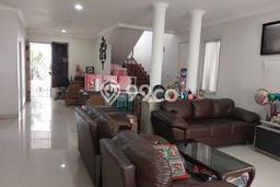 Rumah Luxury Modern Tanpa Renovasi di Gading Serpong Tangerang Rumah Luxury Modern Tanpa Renovasi di Gading Serpong Tangerang