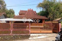 Dijual Cepat Rumah Favorit Siap Huni LB 250m2 di Bandongan, Magelang Dijual Cepat Rumah Favorit Siap Huni LB 250m2 di Bandongan, Magelang