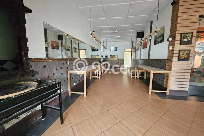 Dijual Rumah 5 Kamar Lokasi Ideal Bagus dan Strategis di Magelang Tengah Dijual Rumah 5 Kamar Lokasi Ideal Bagus dan Strategis di Magelang Tengah