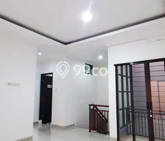Rumah Asri di , 4 KT, LT 90m2m² Bangunan 180m2m² Rumah Asri di , 4 KT, LT 90m2m² Bangunan 180m2m²