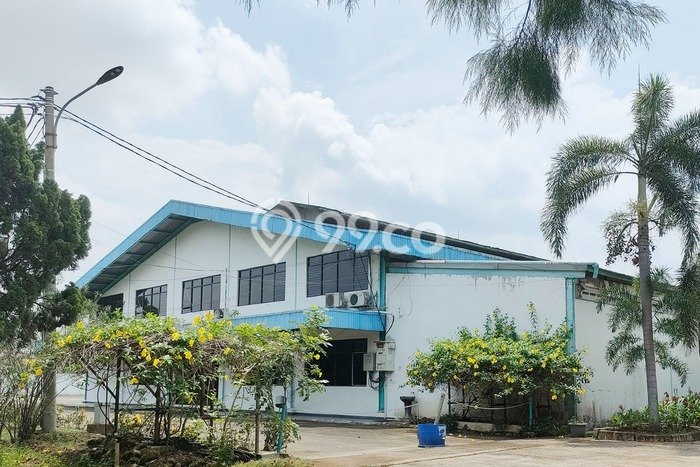 Pabrik Dijual di Cikande Serang dengan Luas Bangunan 2400m2 Pabrik Dijual di Cikande Serang dengan Luas Bangunan 2400m2