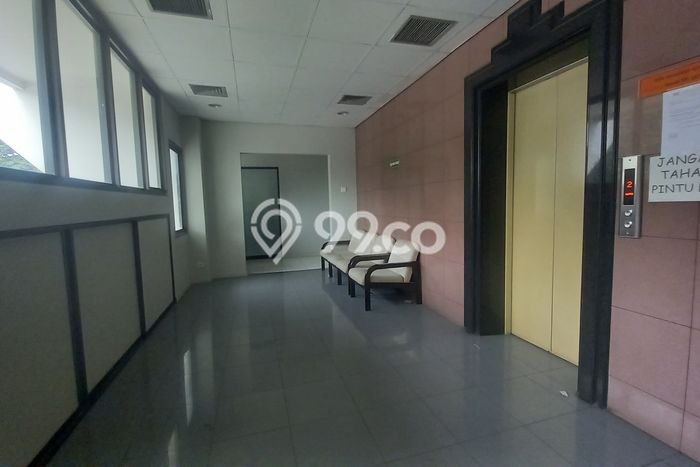 Unit Kantor Dijual di Jakarta Barat LT 1000m2 & LB 2000m2 Unit Kantor Dijual di Jakarta Barat LT 1000m2 & LB 2000m2