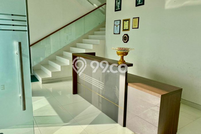 FOR RENT! Ruko di Ngurah Rai Cocok untuk Bisnis 400m2 FOR RENT! Ruko di Ngurah Rai Cocok untuk Bisnis 400m2