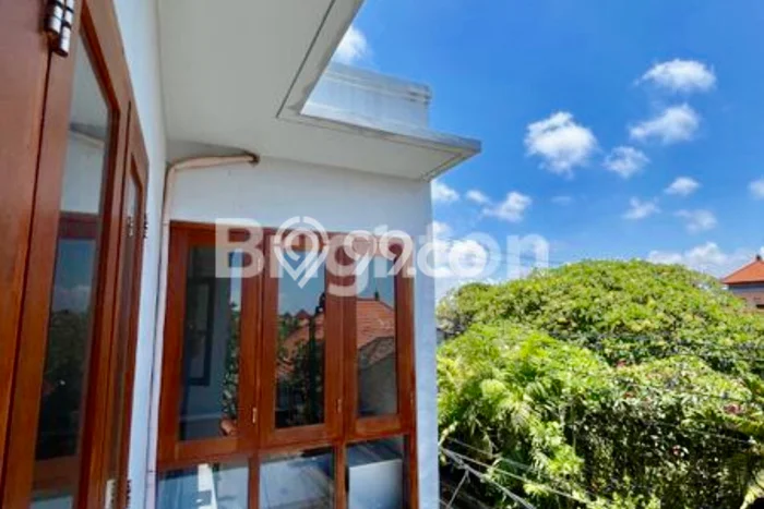 Aset Potensial! Vila Kawasan , Area 102m2m², Area Strategis dengan nilai meningkat Aset Potensial! Vila Kawasan , Area 102m2m², Area Strategis dengan nilai meningkat
