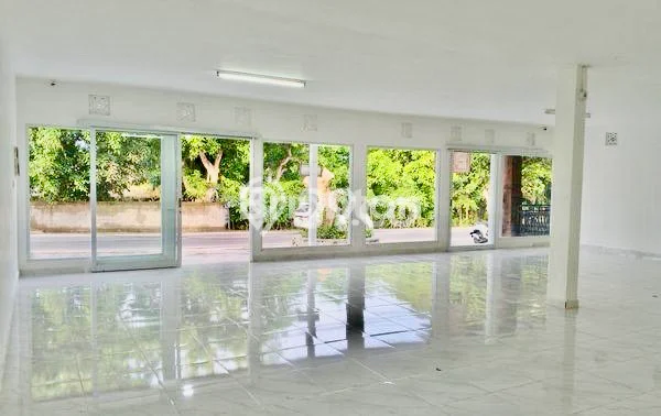 FOR RENT! Ruko di canggu Cocok untuk Bisnis 160m2 FOR RENT! Ruko di canggu Cocok untuk Bisnis 160m2