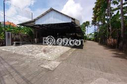 Komersial Disewa di Badung dengan LB 150m2 Area Komersial Ramai Komersial Disewa di Badung dengan LB 150m2 Area Komersial Ramai