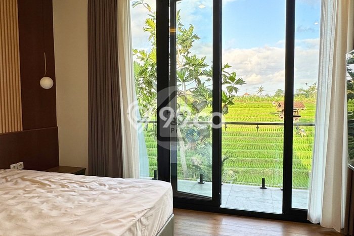 HARGA TERBAIK! Rumah Premium area , LT 81m2m² LB 205m2m² HARGA TERBAIK! Rumah Premium area , LT 81m2m² LB 205m2m²