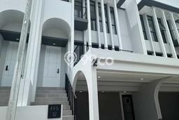 Rumah Disewakan Tangerang LT 98m2 LB 198m2 Area BSD City Rumah Disewakan Tangerang LT 98m2 LB 198m2 Area BSD City