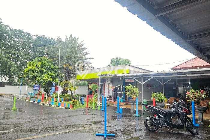 Komersial Bagus Dijual LB 600m2 Lokasi Strategis Bekasi Area Cocok untuk Bisnis Komersial Bagus Dijual LB 600m2 Lokasi Strategis Bekasi Area Cocok untuk Bisnis