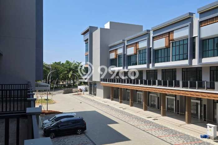 LOKASI BISNIS! Ruko Disewakan Kawasan Summarecon Bekasi, Luas 1m², Area Strategis, Siap Usaha LOKASI BISNIS! Ruko Disewakan Kawasan Summarecon Bekasi, Luas 1m², Area Strategis, Siap Usaha