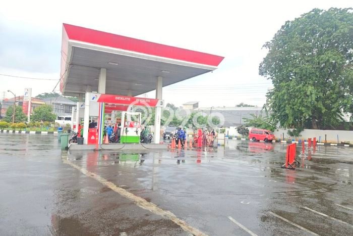 Komersial Bagus Dijual LB 600m2 Lokasi Strategis Bekasi Area Cocok untuk Bisnis Komersial Bagus Dijual LB 600m2 Lokasi Strategis Bekasi Area Cocok untuk Bisnis