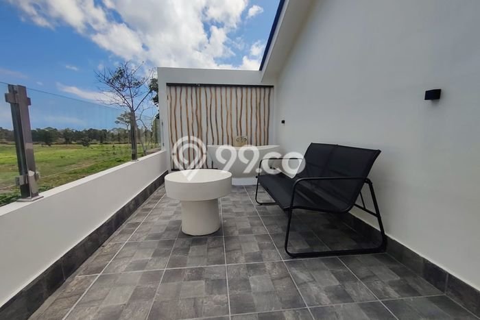 FOR SALE! Vila Kawasan , Area 140m2m², Lokasi Premium FOR SALE! Vila Kawasan , Area 140m2m², Lokasi Premium