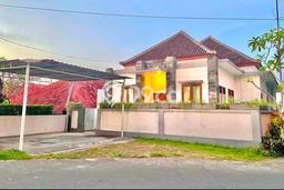 Rumah Elit LB 300m2 Siap Pakai Desain Elegan di Jimbaran, Badung Rumah Elit LB 300m2 Siap Pakai Desain Elegan di Jimbaran, Badung