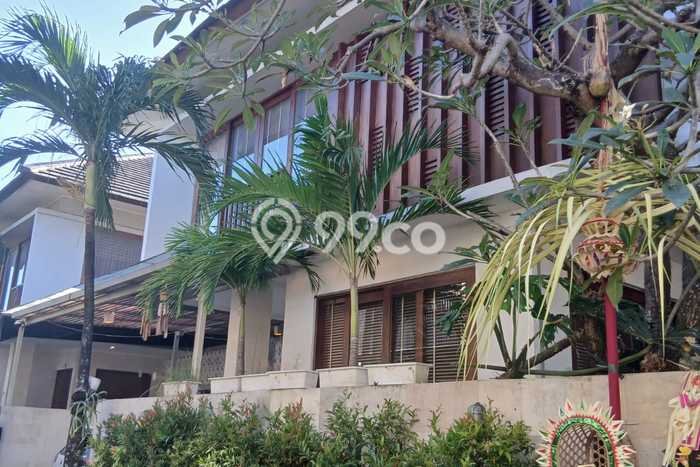 Hunian Mewah LB 213m2 Siap Pakai Desain Elegan di Renon, Denpasar Hunian Mewah LB 213m2 Siap Pakai Desain Elegan di Renon, Denpasar