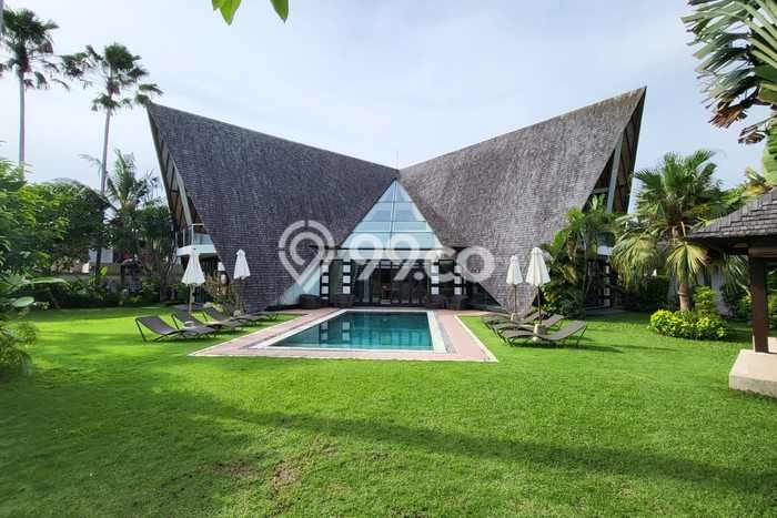DIJUAL! Vila Kawasan , Area 951m2m², Akses ke Pusat Kota DIJUAL! Vila Kawasan , Area 951m2m², Akses ke Pusat Kota