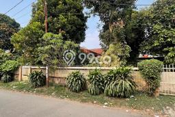 Ready to Use! Premium House LT 600m2 Desain Elegan di BSD Bukit Golf Ready to Use! Premium House LT 600m2 Desain Elegan di BSD Bukit Golf
