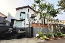Hunian Mewah LB 380m2 Siap Pakai Desain Elegan di Lebak Bulus, Jakarta Selatan Hunian Mewah LB 380m2 Siap Pakai Desain Elegan di Lebak Bulus, Jakarta Selatan