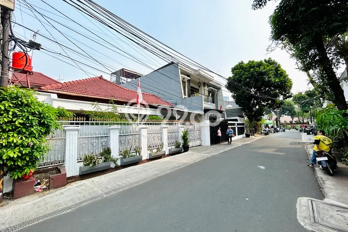 Rumah Bagus Siap Pakai Di Tebet Luas 400m2 Aman Rumah Bagus Siap Pakai Di Tebet Luas 400m2 Aman
