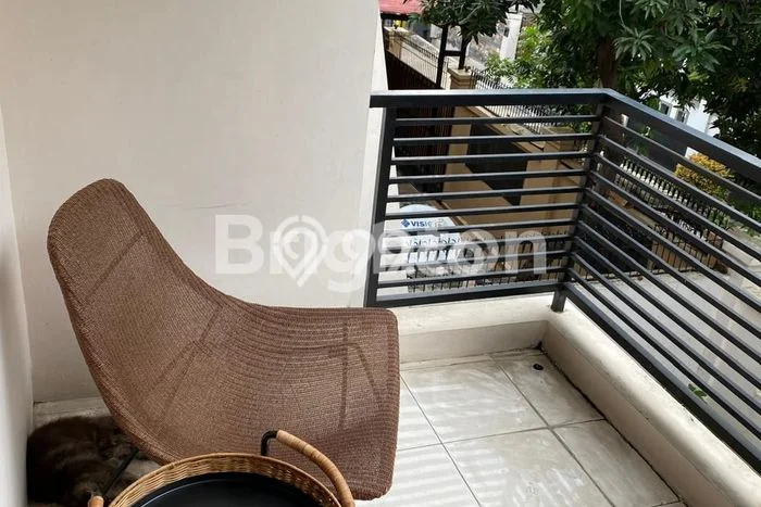 Rumah Luxury Modern Tanpa Renovasi di Joglo Jakarta Barat Rumah Luxury Modern Tanpa Renovasi di Joglo Jakarta Barat