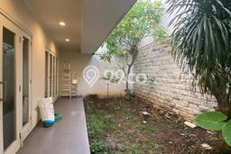 Dijual Rumah Premium dengan Fasilitas Sekitar Lengkap di Sukolilo, Surabaya Dijual Rumah Premium dengan Fasilitas Sekitar Lengkap di Sukolilo, Surabaya