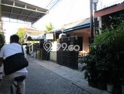 Rumah Mewah Siap Huni LT 667m2 di Sukolilo, Surabaya Rumah Mewah Siap Huni LT 667m2 di Sukolilo, Surabaya