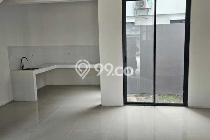 Rumah Disewakan Surabaya LT 50m2 LB 63m2 Area Gununganyar Rumah Disewakan Surabaya LT 50m2 LB 63m2 Area Gununganyar