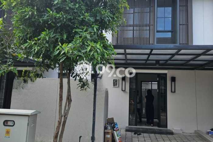 Rumah Disewakan Surabaya LT 50m2 LB 63m2 Area Gununganyar Rumah Disewakan Surabaya LT 50m2 LB 63m2 Area Gununganyar