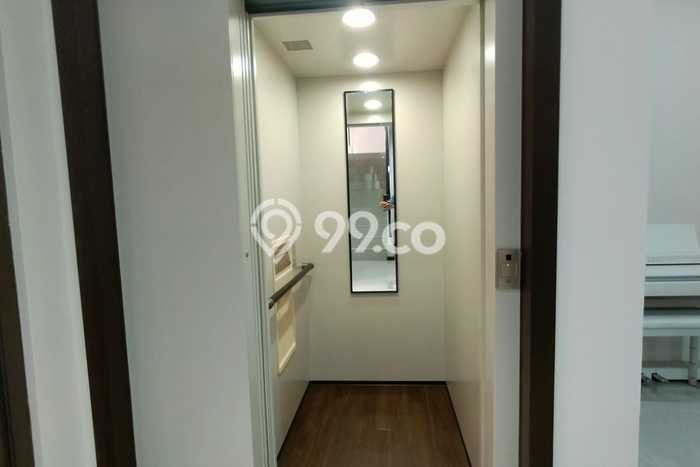 Rumah Elit Modern Siap Huni di BSD Tangerang Rumah Elit Modern Siap Huni di BSD Tangerang