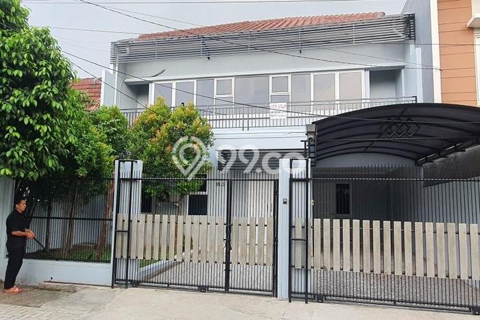 Jual Rumah Luas Elegan Dengan View Cantik di BSD, Tangerang Jual Rumah Luas Elegan Dengan View Cantik di BSD, Tangerang