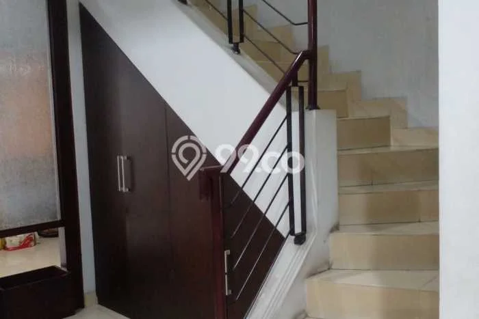 Rumah Kontrakan Jakarta Barat LT 120m2 LB 240m2 Kawasan Taman Surya Rumah Kontrakan Jakarta Barat LT 120m2 LB 240m2 Kawasan Taman Surya