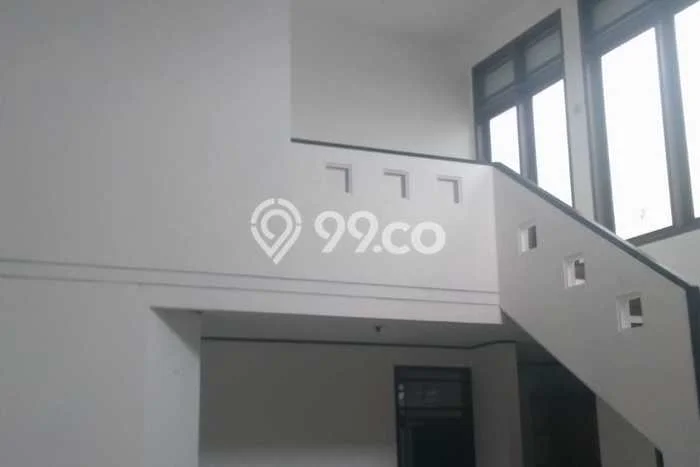 Rumah Sewa Jakarta Barat LT 144m2 LB 80m2 Area Joglo Rumah Sewa Jakarta Barat LT 144m2 LB 80m2 Area Joglo