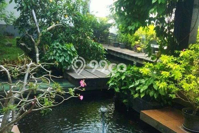 Rumah Mewah LB 750m2 Siap Pakai Desain Elegan di BSD Bukit Golf, Tangerang Rumah Mewah LB 750m2 Siap Pakai Desain Elegan di BSD Bukit Golf, Tangerang