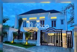 Rumah Elit Modern Siap Huni di Pondok Indah Jakarta Selatan Rumah Elit Modern Siap Huni di Pondok Indah Jakarta Selatan