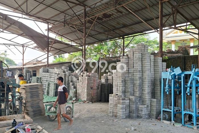 Pabrik Kawasan Karang Satria, Luas 1000m², Kawasan Bisnis, Ramai Pabrik Kawasan Karang Satria, Luas 1000m², Kawasan Bisnis, Ramai