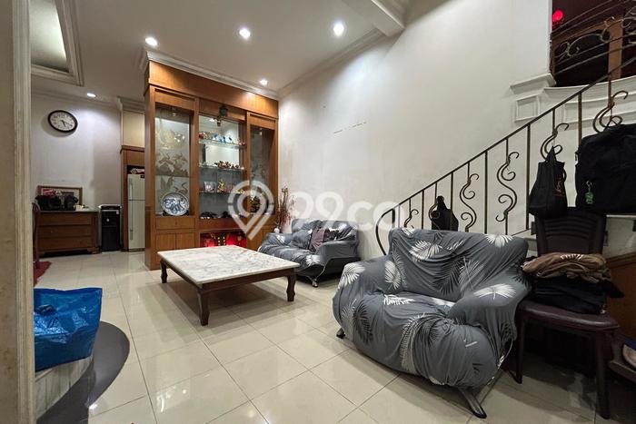 Hunian Elit LB 300m2 Siap Pakai Desain Elegan di Muara Karang, Jakarta Utara Hunian Elit LB 300m2 Siap Pakai Desain Elegan di Muara Karang, Jakarta Utara