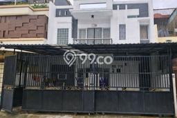 Rumah Elit Modern Tanpa Renovasi di Taman Palem Jakarta Barat Rumah Elit Modern Tanpa Renovasi di Taman Palem Jakarta Barat