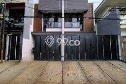Ready to Use! Premium House LT 125m2 Desain Modern di Meruya Ready to Use! Premium House LT 125m2 Desain Modern di Meruya