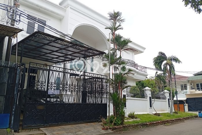 Rumah Elit LB 408m2 Siap Huni Desain Elegan di Muara Karang, Jakarta Utara Rumah Elit LB 408m2 Siap Huni Desain Elegan di Muara Karang, Jakarta Utara