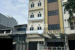 Ruko Bagus Dijual LB 360m2 Lokasi Strategis Jakarta Utara Area Cocok untuk Berbisnis Ruko Bagus Dijual LB 360m2 Lokasi Strategis Jakarta Utara Area Cocok untuk Berbisnis